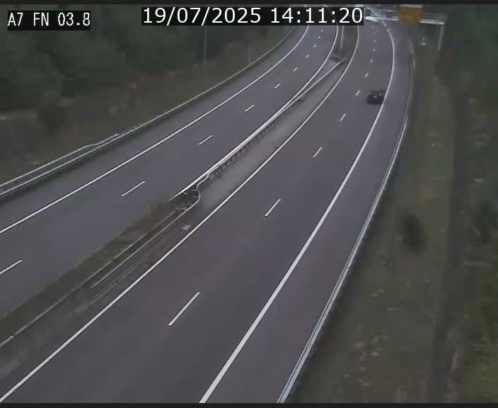 <h2>Caméra autoroute Luxembourg A7 - Passage à gibier Rëngelbour - direction Tunnel Stafelter</h2>