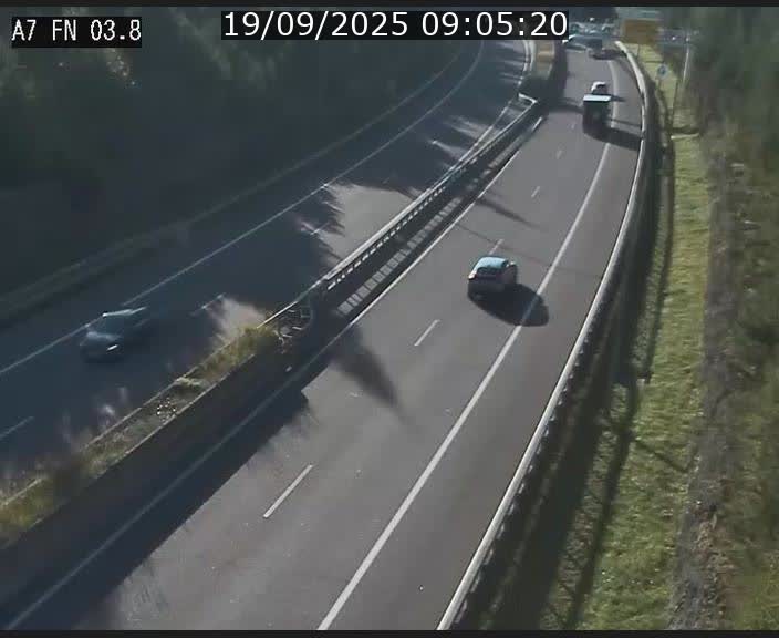 Caméra autoroute Luxembourg A7 - Passage à gibier Rëngelbour - direction Tunnel Stafelter