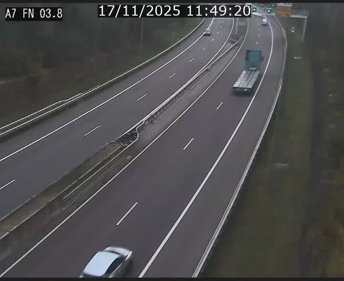 <h2>Caméra autoroute Luxembourg A7 - Passage à gibier Rëngelbour - direction Tunnel Stafelter</h2>