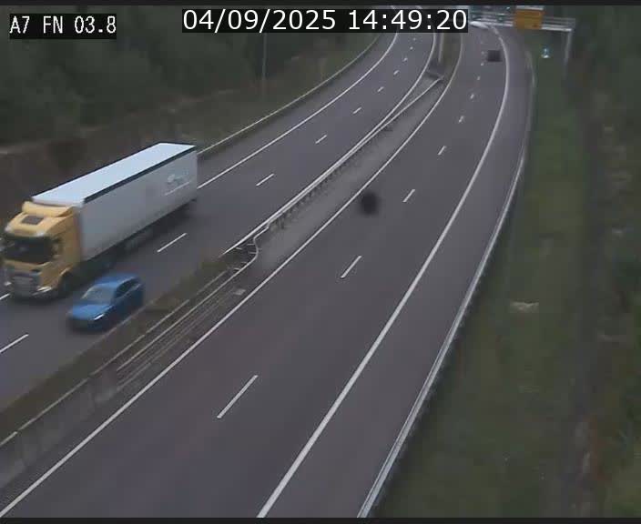 Caméra autoroute Luxembourg A7 - Passage à gibier Rëngelbour - direction Tunnel Stafelter