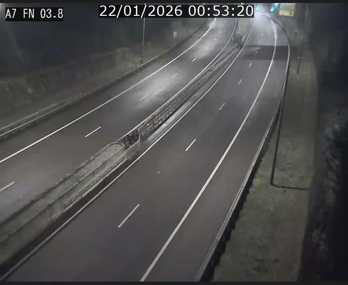 <h2>Caméra autoroute Luxembourg A7 - Passage à gibier Rëngelbour - direction Tunnel Stafelter</h2>