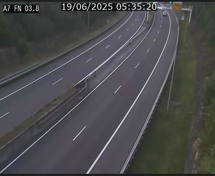 <h2>Caméra autoroute Luxembourg A7 - Passage à gibier Rëngelbour - direction Tunnel Stafelter</h2>