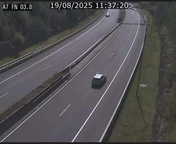 <h2>Caméra autoroute Luxembourg A7 - Passage à gibier Rëngelbour - direction Tunnel Stafelter</h2>
