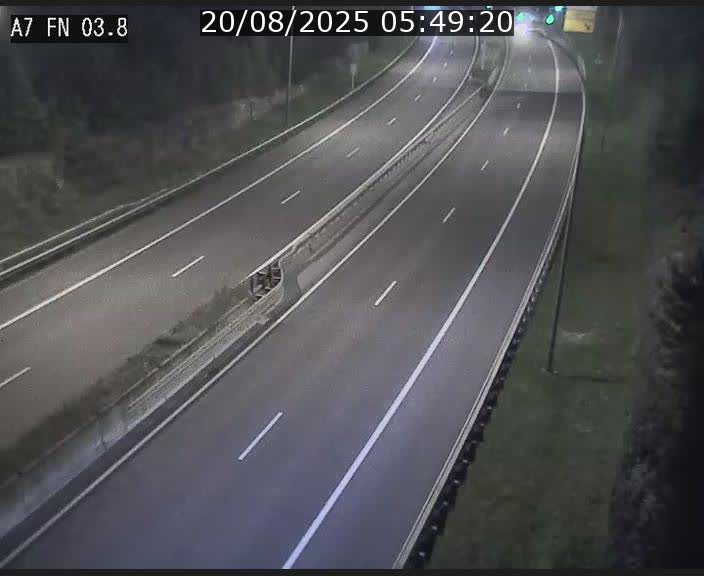 <h2>Caméra autoroute Luxembourg A7 - Passage à gibier Rëngelbour - direction Tunnel Stafelter</h2>