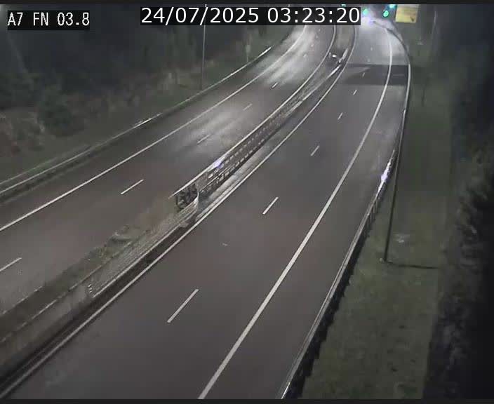 <h2>Caméra autoroute Luxembourg A7 - Passage à gibier Rëngelbour - direction Tunnel Stafelter</h2>