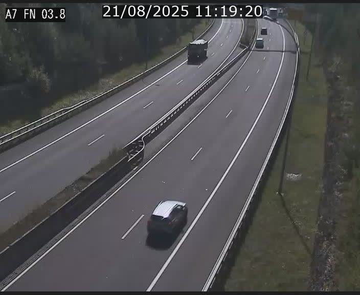 <h2>Caméra autoroute Luxembourg A7 - Passage à gibier Rëngelbour - direction Tunnel Stafelter</h2>