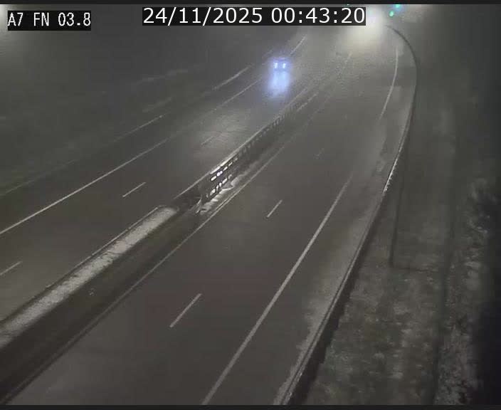 <h2>Caméra autoroute Luxembourg A7 - Passage à gibier Rëngelbour - direction Tunnel Stafelter</h2>