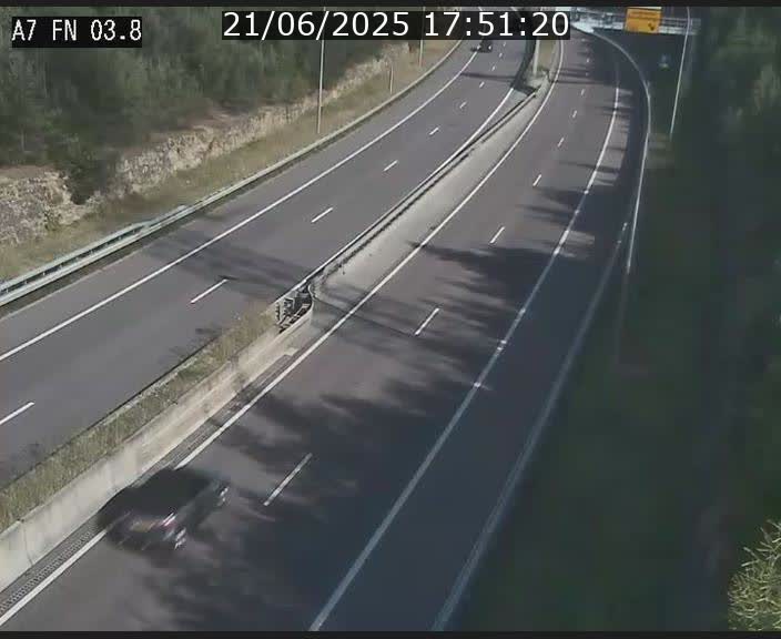 <h2>Caméra autoroute Luxembourg A7 - Passage à gibier Rëngelbour - direction Tunnel Stafelter</h2>