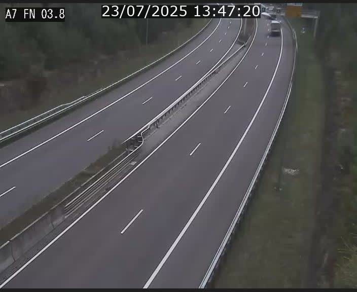 <h2>Caméra autoroute Luxembourg A7 - Passage à gibier Rëngelbour - direction Tunnel Stafelter</h2>
