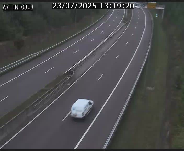 <h2>Caméra autoroute Luxembourg A7 - Passage à gibier Rëngelbour - direction Tunnel Stafelter</h2>