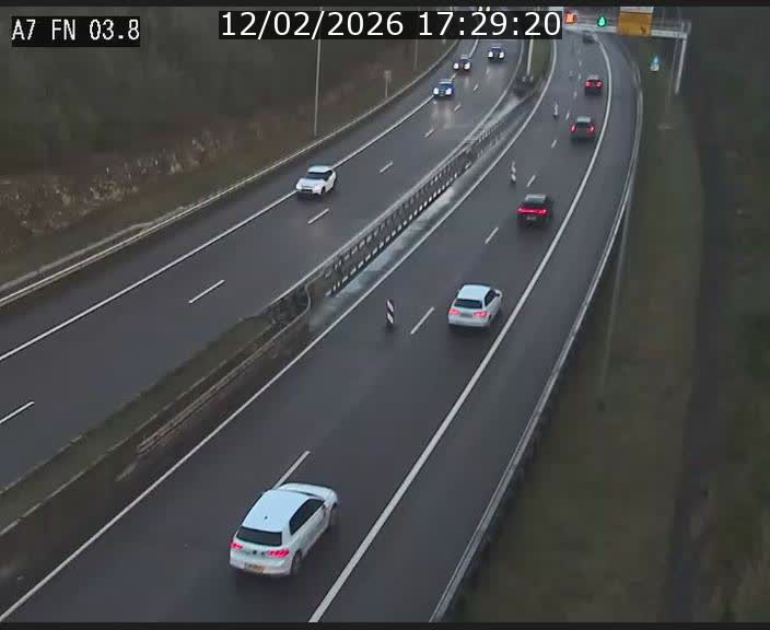 <h2>Caméra autoroute Luxembourg A7 - Passage à gibier Rëngelbour - direction Tunnel Stafelter</h2>