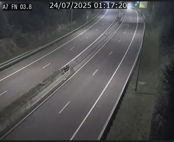 <h2>Caméra autoroute Luxembourg A7 - Passage à gibier Rëngelbour - direction Tunnel Stafelter</h2>