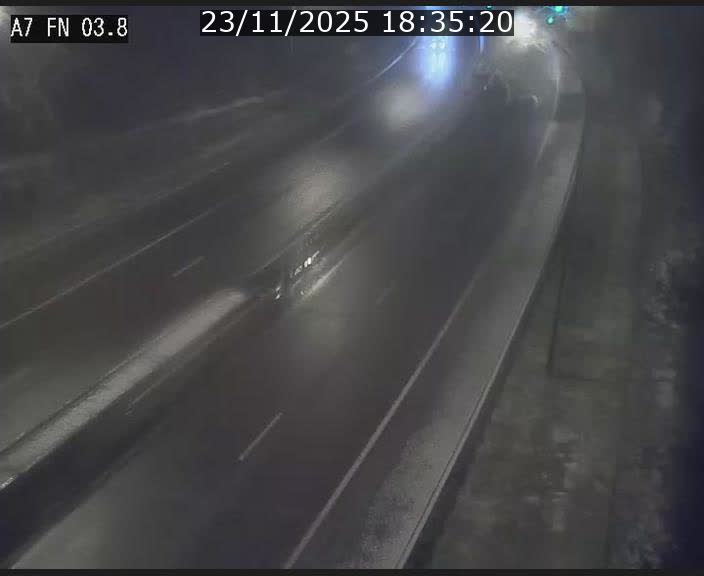 <h2>Caméra autoroute Luxembourg A7 - Passage à gibier Rëngelbour - direction Tunnel Stafelter</h2>