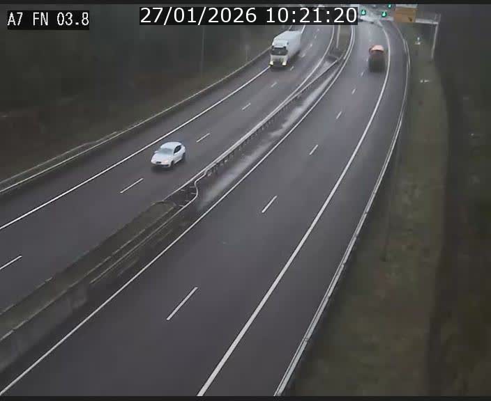 <h2>Caméra autoroute Luxembourg A7 - Passage à gibier Rëngelbour - direction Tunnel Stafelter</h2>
