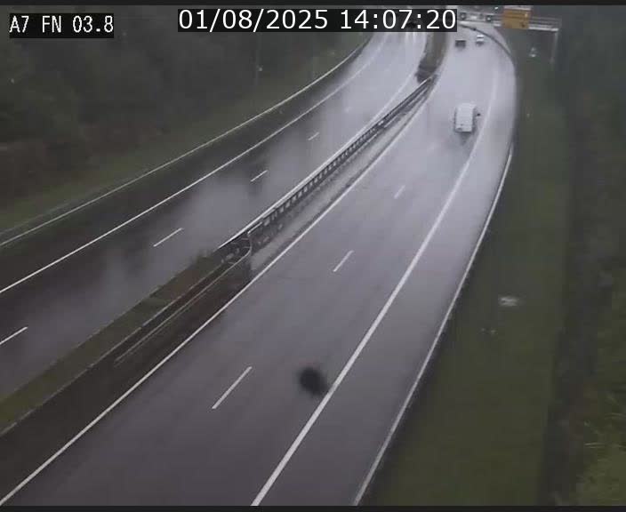 <h2>Caméra autoroute Luxembourg A7 - Passage à gibier Rëngelbour - direction Tunnel Stafelter</h2>