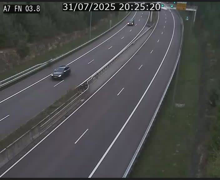 <h2>Caméra autoroute Luxembourg A7 - Passage à gibier Rëngelbour - direction Tunnel Stafelter</h2>