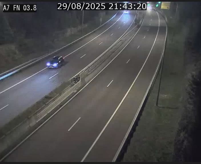 <h2>Caméra autoroute Luxembourg A7 - Passage à gibier Rëngelbour - direction Tunnel Stafelter</h2>