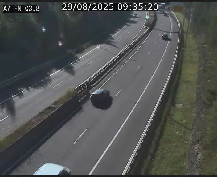 <h2>Caméra autoroute Luxembourg A7 - Passage à gibier Rëngelbour - direction Tunnel Stafelter</h2>