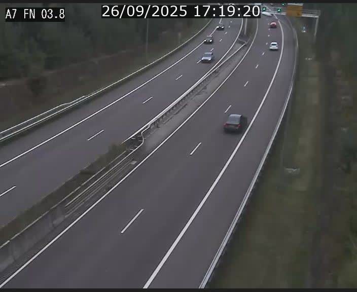 <h2>Caméra autoroute Luxembourg A7 - Passage à gibier Rëngelbour - direction Tunnel Stafelter</h2>