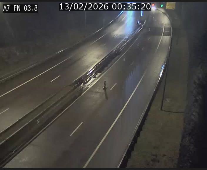<h2>Caméra autoroute Luxembourg A7 - Passage à gibier Rëngelbour - direction Tunnel Stafelter</h2>