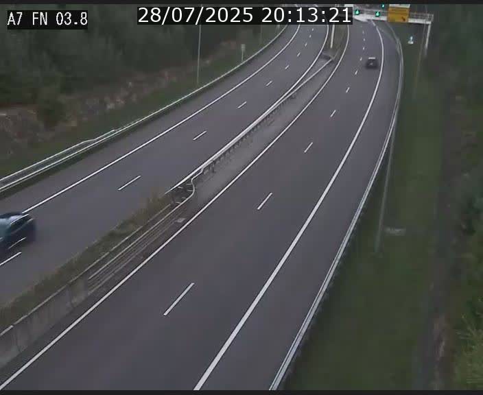 <h2>Caméra autoroute Luxembourg A7 - Passage à gibier Rëngelbour - direction Tunnel Stafelter</h2>