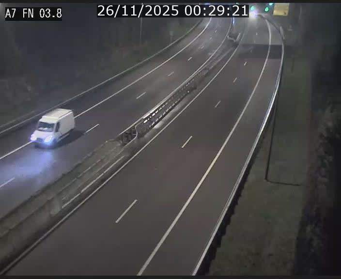 <h2>Caméra autoroute Luxembourg A7 - Passage à gibier Rëngelbour - direction Tunnel Stafelter</h2>
