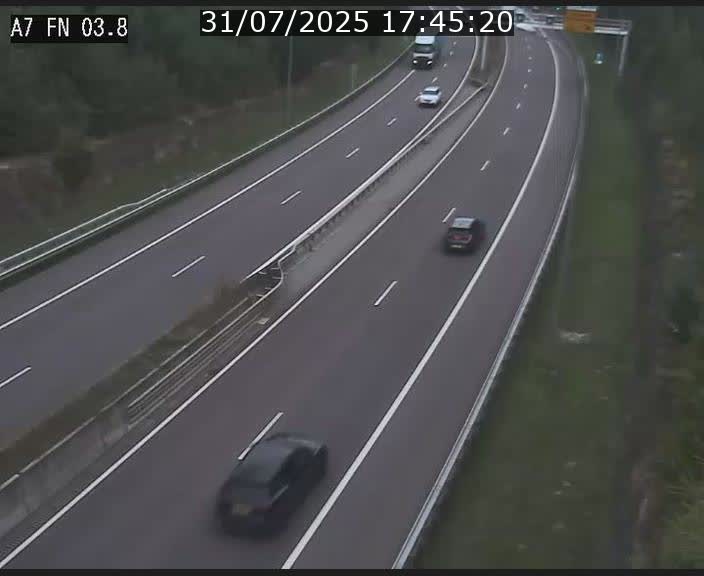 <h2>Caméra autoroute Luxembourg A7 - Passage à gibier Rëngelbour - direction Tunnel Stafelter</h2>