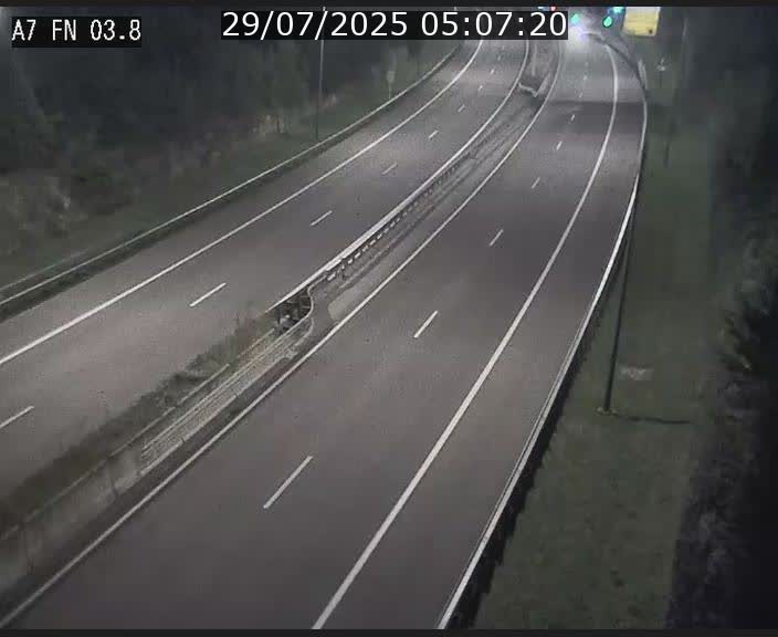 <h2>Caméra autoroute Luxembourg A7 - Passage à gibier Rëngelbour - direction Tunnel Stafelter</h2>