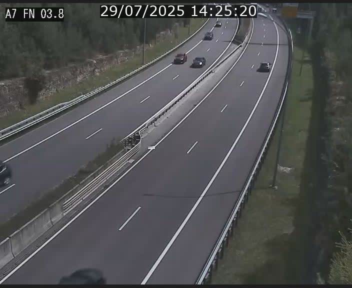 <h2>Caméra autoroute Luxembourg A7 - Passage à gibier Rëngelbour - direction Tunnel Stafelter</h2>