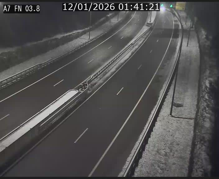 <h2>Caméra autoroute Luxembourg A7 - Passage à gibier Rëngelbour - direction Tunnel Stafelter</h2>