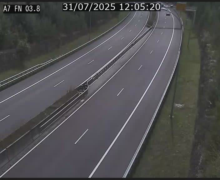 <h2>Caméra autoroute Luxembourg A7 - Passage à gibier Rëngelbour - direction Tunnel Stafelter</h2>