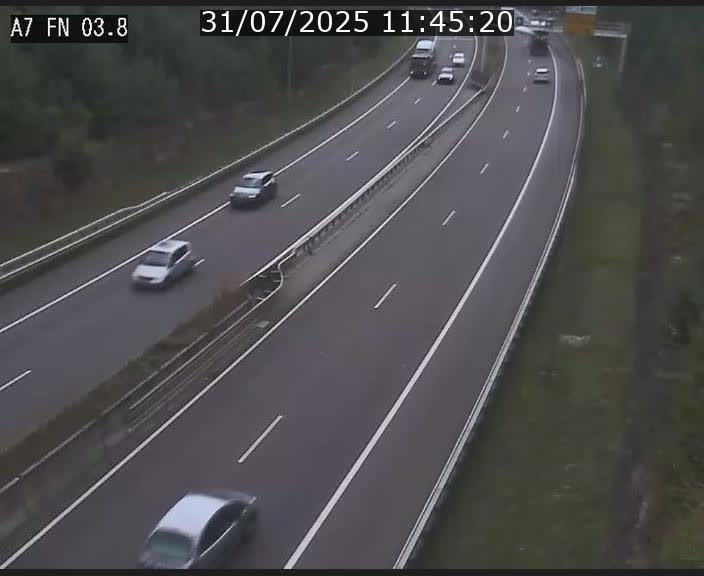 <h2>Caméra autoroute Luxembourg A7 - Passage à gibier Rëngelbour - direction Tunnel Stafelter</h2>