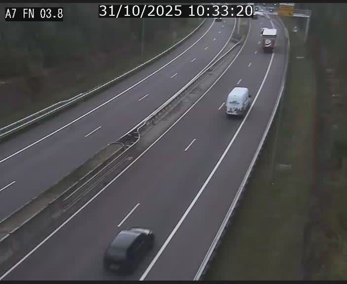 <h2>Caméra autoroute Luxembourg A7 - Passage à gibier Rëngelbour - direction Tunnel Stafelter</h2>