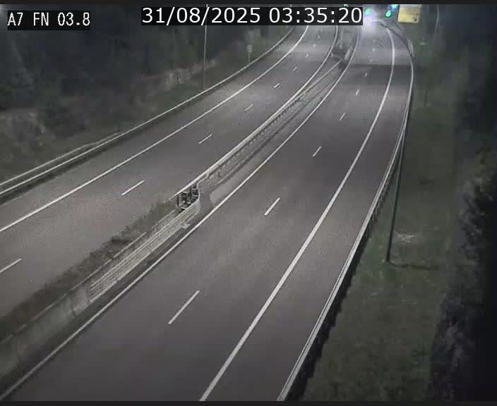 <h2>Caméra autoroute Luxembourg A7 - Passage à gibier Rëngelbour - direction Tunnel Stafelter</h2>