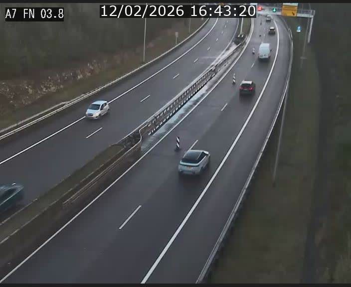 <h2>Caméra autoroute Luxembourg A7 - Passage à gibier Rëngelbour - direction Tunnel Stafelter</h2>