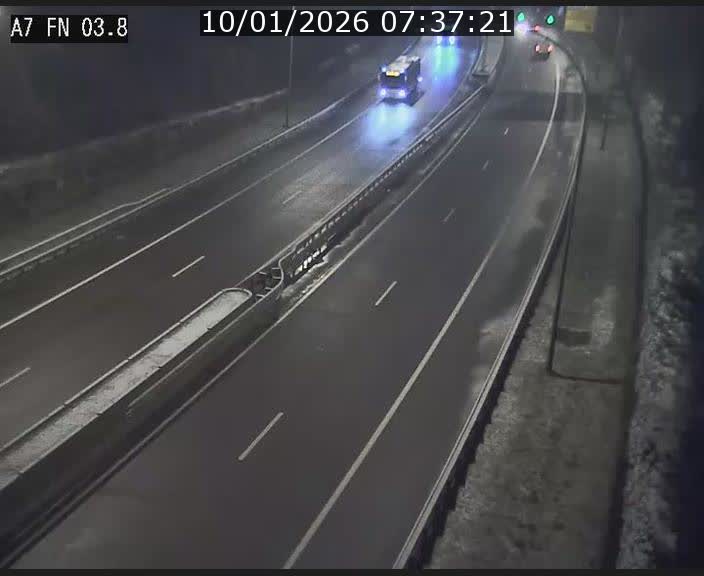 <h2>Caméra autoroute Luxembourg A7 - Passage à gibier Rëngelbour - direction Tunnel Stafelter</h2>