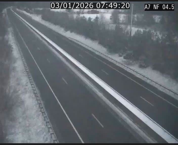 <h2>Caméra autoroute Luxembourg A7 - Passage à gibier Rëngelbour - direction Tunnel Grouft</h2>