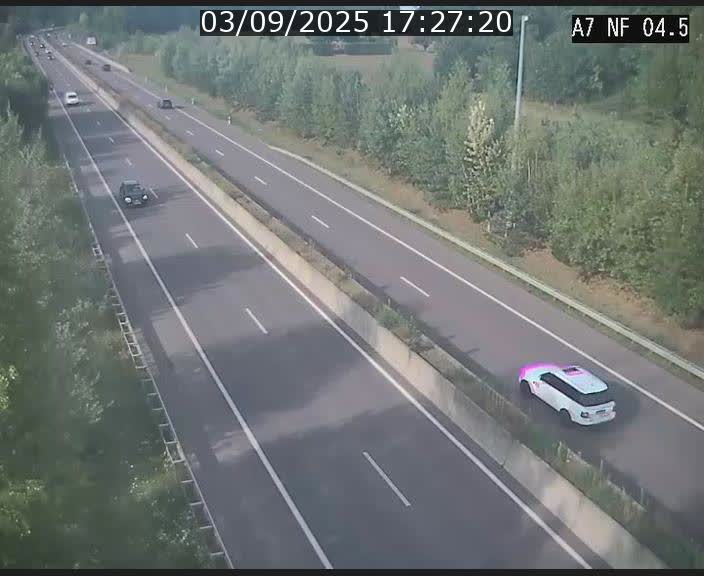 <h2>Caméra autoroute Luxembourg A7 - Passage à gibier Rëngelbour - direction Tunnel Grouft</h2>