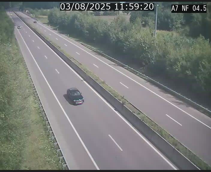 <h2>Caméra autoroute Luxembourg A7 - Passage à gibier Rëngelbour - direction Tunnel Grouft</h2>