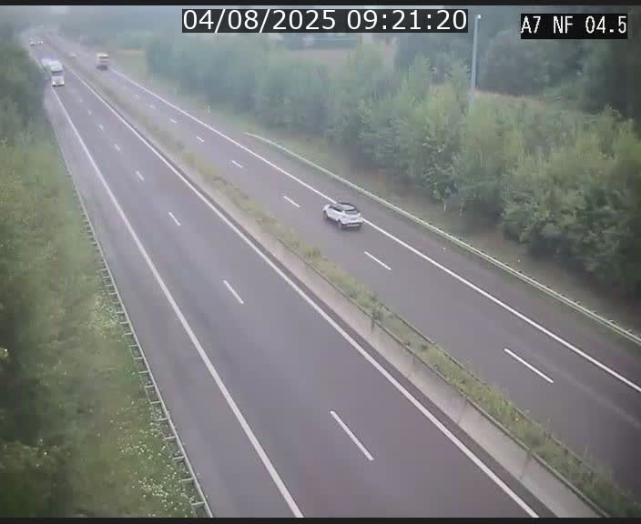 <h2>Caméra autoroute Luxembourg A7 - Passage à gibier Rëngelbour - direction Tunnel Grouft</h2>