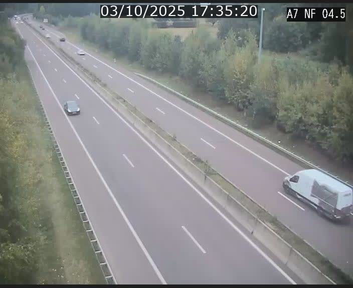 <h2>Caméra autoroute Luxembourg A7 - Passage à gibier Rëngelbour - direction Tunnel Grouft</h2>