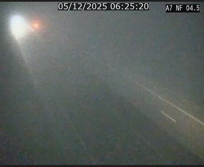 Caméra autoroute Luxembourg A7 - Passage à gibier Rëngelbour - direction Tunnel Grouft