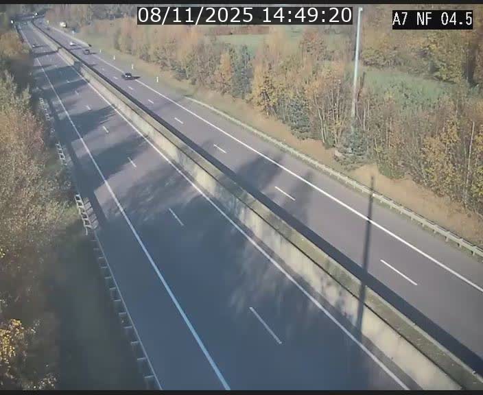 <h2>Caméra autoroute Luxembourg A7 - Passage à gibier Rëngelbour - direction Tunnel Grouft</h2>