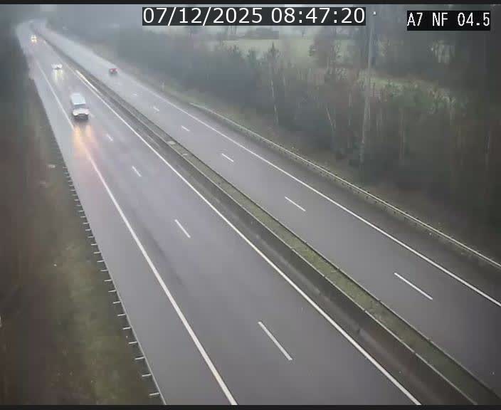 <h2>Caméra autoroute Luxembourg A7 - Passage à gibier Rëngelbour - direction Tunnel Grouft</h2>