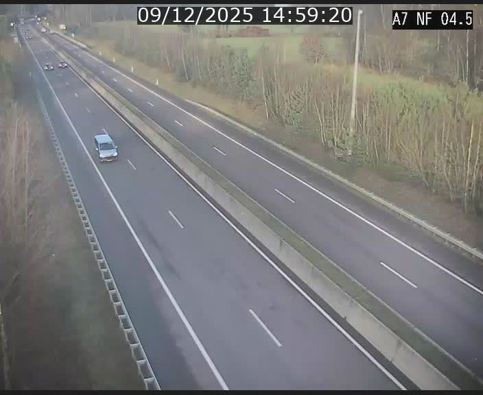 <h2>Caméra autoroute Luxembourg A7 - Passage à gibier Rëngelbour - direction Tunnel Grouft</h2>