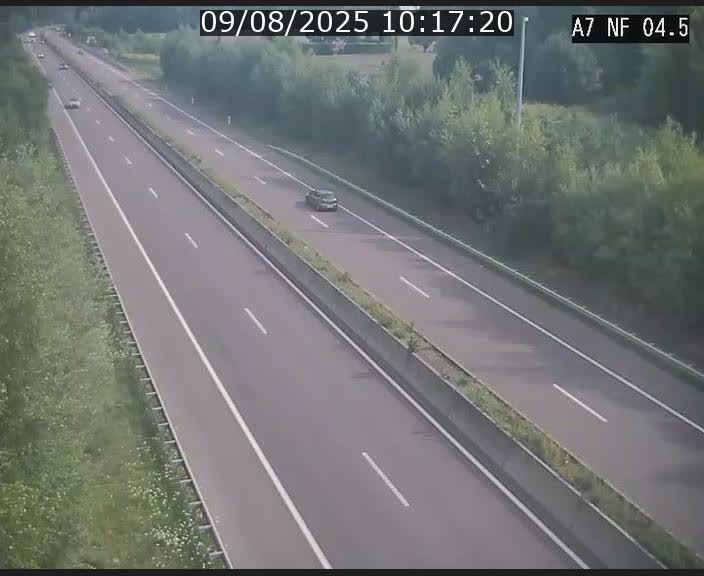 <h2>Caméra autoroute Luxembourg A7 - Passage à gibier Rëngelbour - direction Tunnel Grouft</h2>