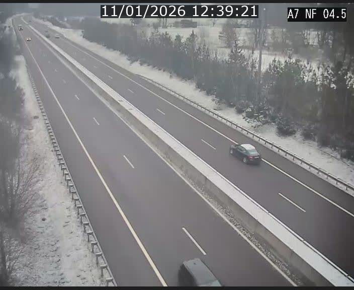 <h2>Caméra autoroute Luxembourg A7 - Passage à gibier Rëngelbour - direction Tunnel Grouft</h2>