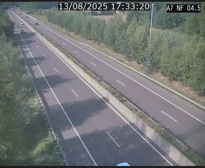 <h2>Caméra autoroute Luxembourg A7 - Passage à gibier Rëngelbour - direction Tunnel Grouft</h2>