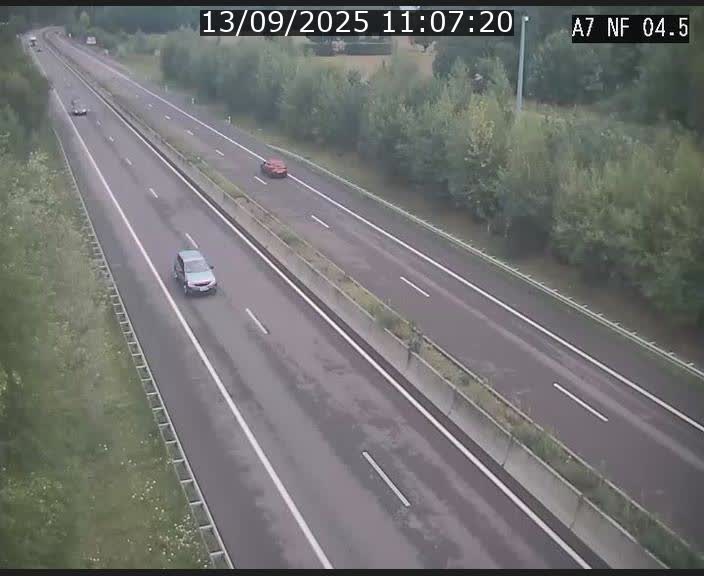 Caméra autoroute Luxembourg A7 - Passage à gibier Rëngelbour - direction Tunnel Grouft