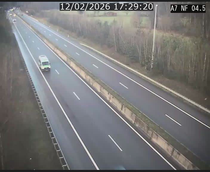 <h2>Caméra autoroute Luxembourg A7 - Passage à gibier Rëngelbour - direction Tunnel Grouft</h2>